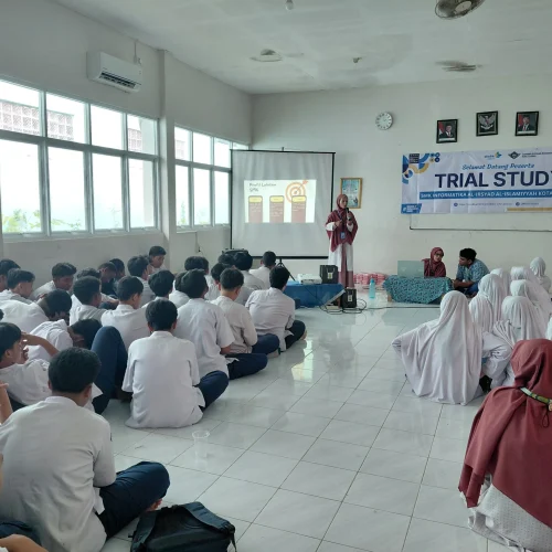 SMK Informatika Al-Irsyad Al-Islamiyyah Gelar Trial Study untuk Siswa SMP Al-Irsyad Kota Cirebon